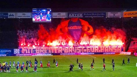 FC Hansa Rostock-Fans fahren in Bomberjacken nach St. Pauli - Faszination Fankurve