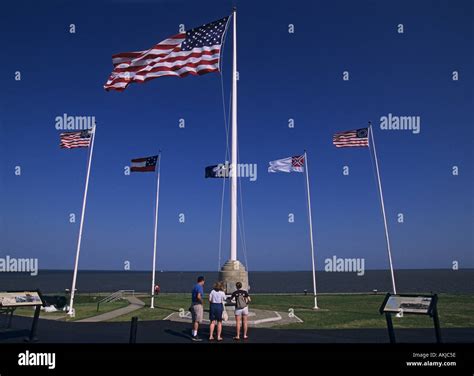 Fort sumter flag hi-res stock photography and images - Alamy