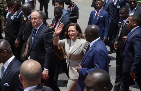 Kamala Harris arrives in Ghana - Republic Online