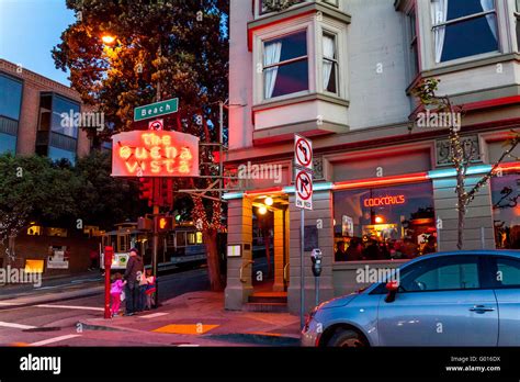 The Buena Vista Cafe at Hyde and Beach Streets in San Francisco Stock ...