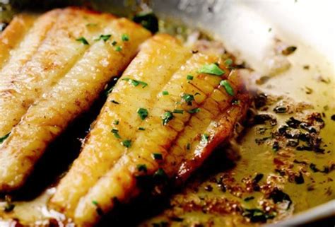 Flounder with Lemon-Butter Sauce recipe | Chefthisup