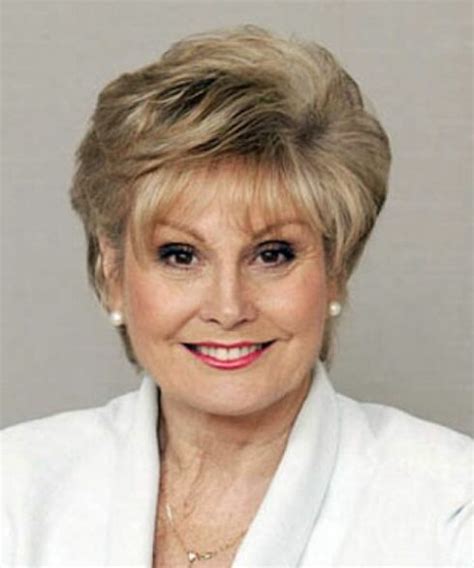 Angela Rippon Bio, Single, Divorce, Net Worth, Height, Journalist