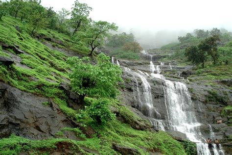 33 Picnic Spots Near Mumbai For a Fun Weekend (2021)