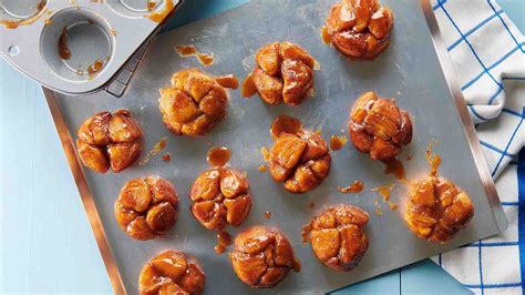 5-Ingredient Mini Monkey Bread Recipe