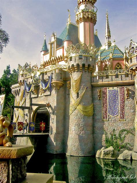 Disney Castle by Ardengrail on DeviantArt