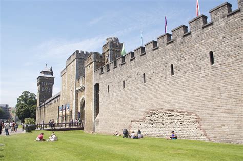 Cardiff Castle | Massaraksh or The World Upside Down