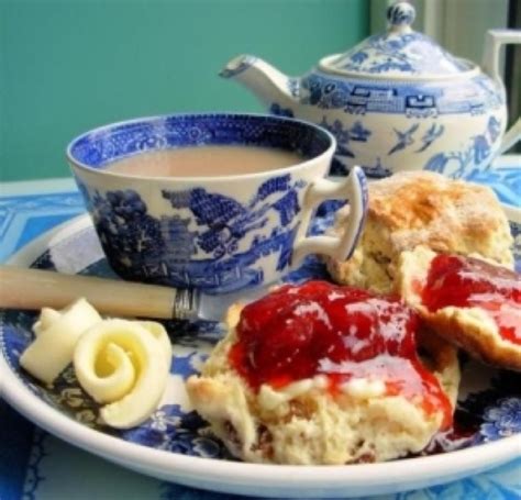 Proper English tea | Tea recipes, Cream tea, English tea time