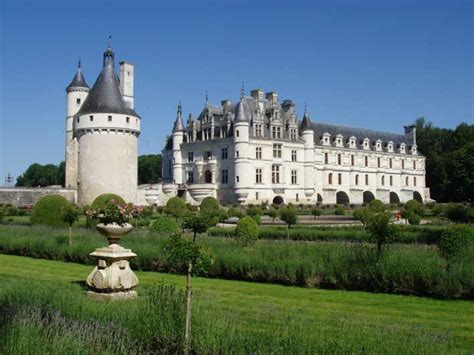 From Paris: Loire Valley Castles Full-Day Tour with Lunch | GetYourGuide