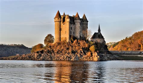 Château de Val, Cantal, France : r/castles