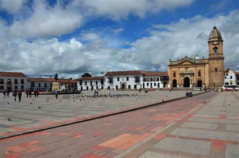 Plaza de Bolívar in Tunja (City in Boyacá, Colombia) - Nomadic Niko