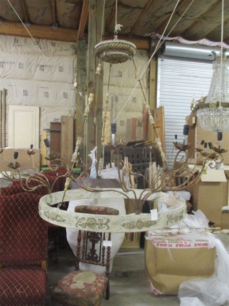 Italian chandelier - Aubergine Culinary Antiques & Oriental Rugs