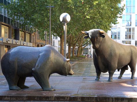 Wall Street Charging Bull statue is one of US's most famous landmarks - Business Insider