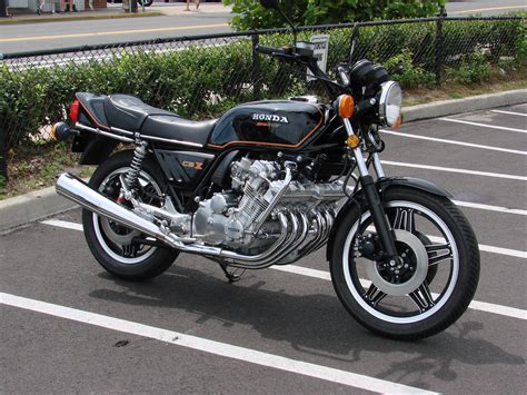 1980 Honda CBX - Moto.ZombDrive.COM