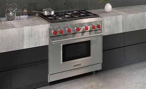 36" Gas Range - 6 Burners (GR366) Wolf Rangetop