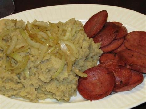 Dominican dish, Mangu with salami. Yuummmm!! It is absolutely amazing! | Food recipies, Food ...