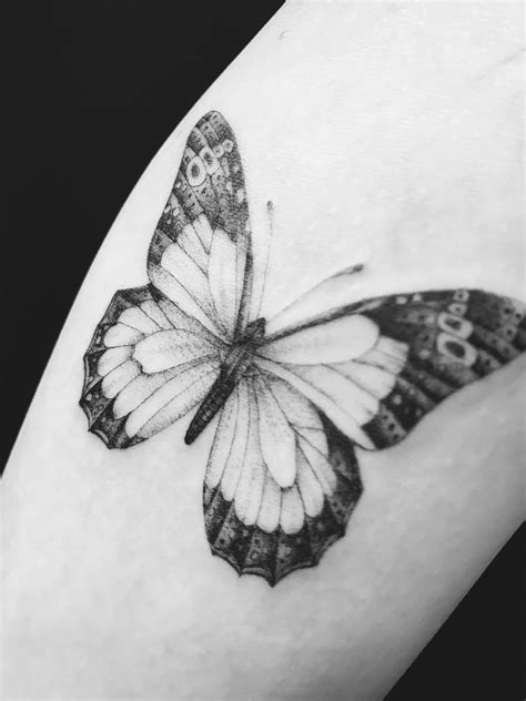 monarch butterfly tattoo black and white - Natashia Hand