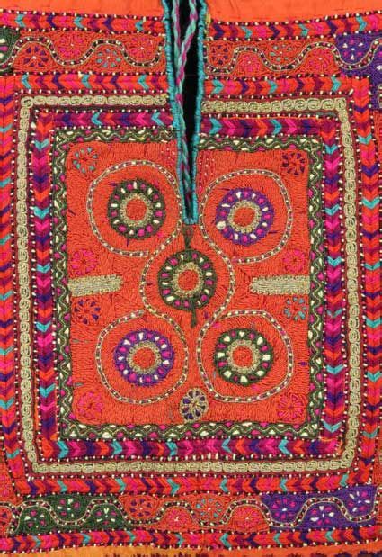 17 Best images about Palestinian Embroidery on Pinterest | Traditional ...