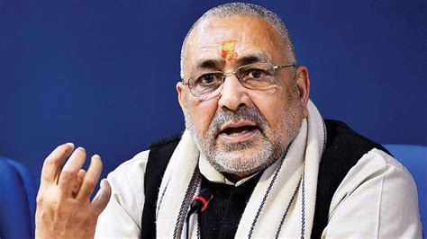 Wish to see people chanting Ved Mantra, reading Azan on the banks of Dal Lake: Giriraj Singh