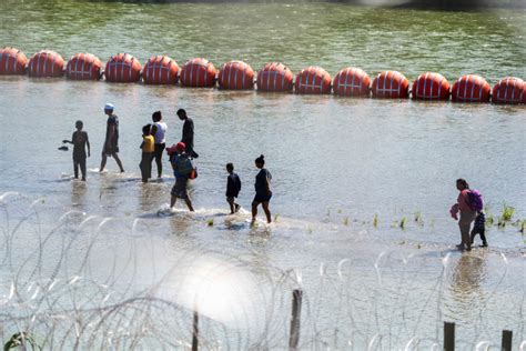 Body found along floating barrier Texas installed in the Rio Grande