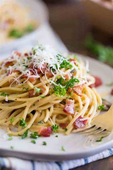 Creamy Bacon Spaghetti Pasta Carbonara | The Best Blog Recipes