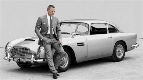 This 'James Bond' car equipped with the machine gun will be auctioned | NewsTrack English 1