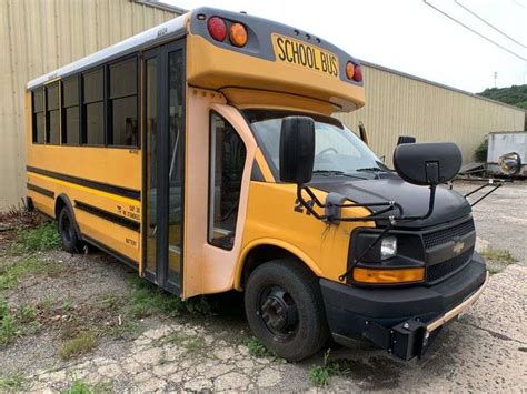 2013 CHEVROLET EXPRESS 4500 COLLINS MID BUS SMALL SCHOOL BUS #21 - Mathies & Sons, Inc. t/a 422 ...