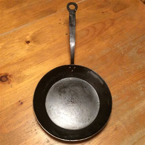 11 inch Carbon Steel Skillet