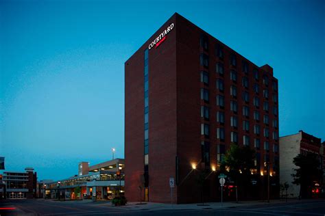 Courtyard by Marriott St Cloud- St Cloud, MN Hotels- First Class Hotels ...