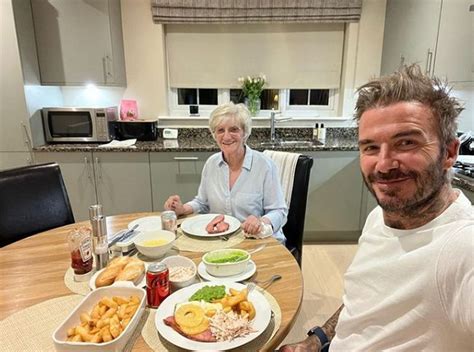 David Beckham stuns fans with VERY rare photo of his older sister Lynne ...