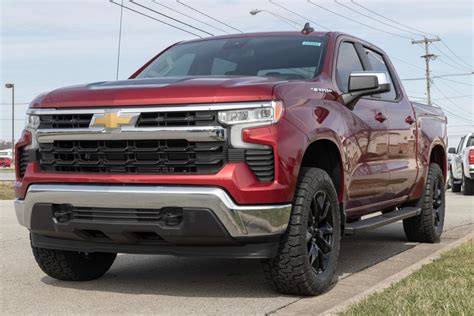 2023 Chevrolet Silverado 1500 High Country: All You Need to Know