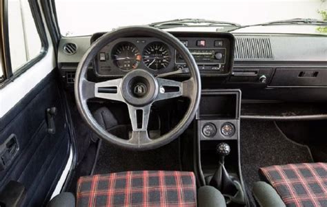 INFO GUIDE: 1976 - 1983 Volkswagen Golf MK1 GTI | classicregister