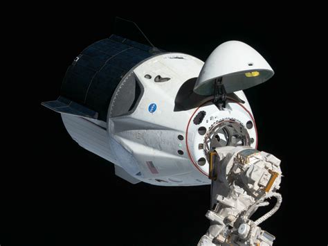 SpaceX crew dragon spacecraft