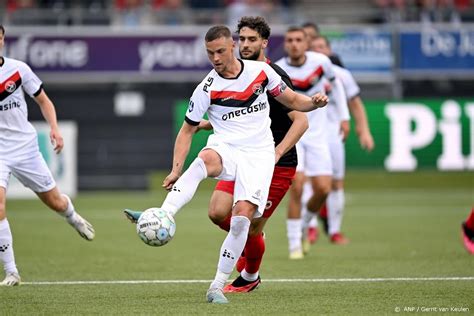 Almere City FC pakt bij Excelsior eerste punt in Eredivisie