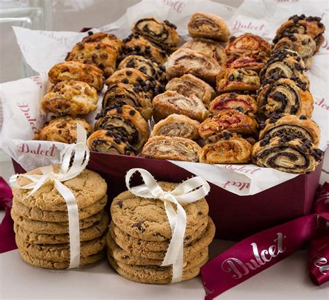 Dulcet Gift Baskets Sweet Success: Gourmet Cookie and Snack Gift Basket ...