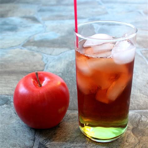 Washington Apple Cocktail – Mix That Drink