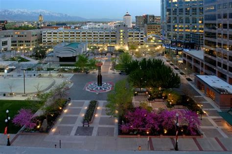 Gallivan Center Plaza, Downtown Salt Lake City, site of the 2013 Taylor & Mayne Concert, June 20 ...