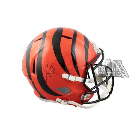 Joe Burrow Autographed Cincinnati Bengals Speed Replica Full-Size ...