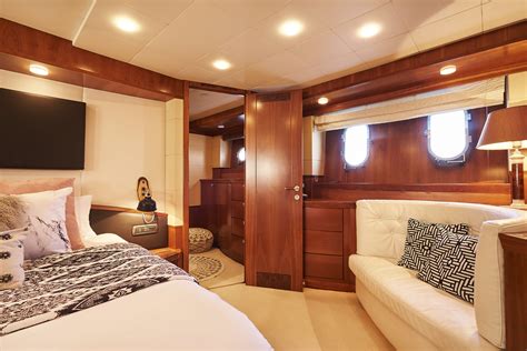 Oceans 5- Motor Yacht Charter - 212 Yachts