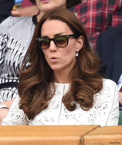 Kate Middleton’s sunglasses: Ray Ban Wayfarer Folding Sunglasses