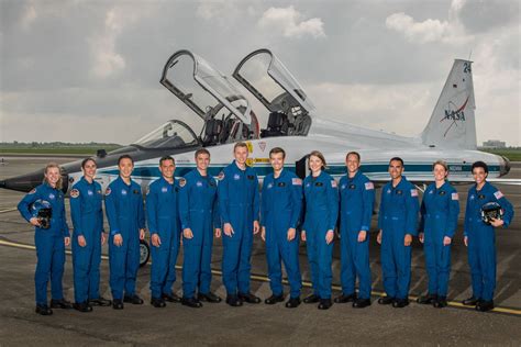 NASA adds 12 new astronauts to its active flight corps - The Verge