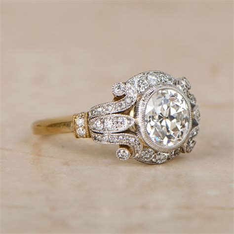 Artistic Engagement Ring Gallery - Pictures of Engagement Rings