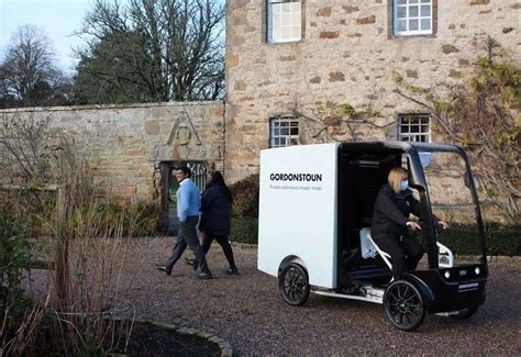 Gordonstoun School replaces campus vans with cargobike