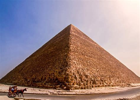 The Great Pyramid of Cheops, facts, secrets, dimensions and height