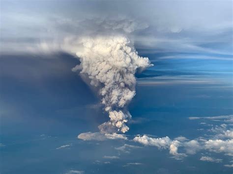 LOOK: Pilot captures images of Taal volcano eruption 25,000ft from ...