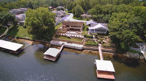 Lake Homes With Docks For Sale