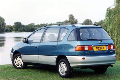 Toyota Picnic (1997 - 2001) used car review | Car review | RAC Drive