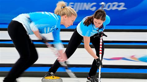 US women's curling team finds inspiration from men at 2022 Olympics