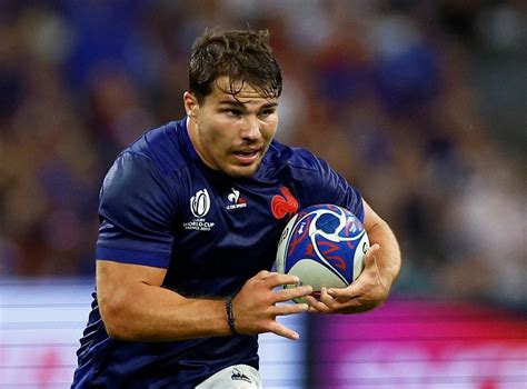 Rugby-All eyes on poster boy Dupont as France captain returns to face ...