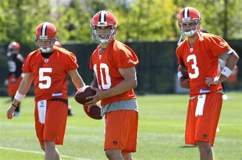 Cleveland Browns need to resolve quarterback situation, list of playoff QBs proves - cleveland.com