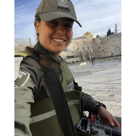 Cops from Israel Idf Women, Military Women, Military Police, Young And Beautiful, Beautiful ...